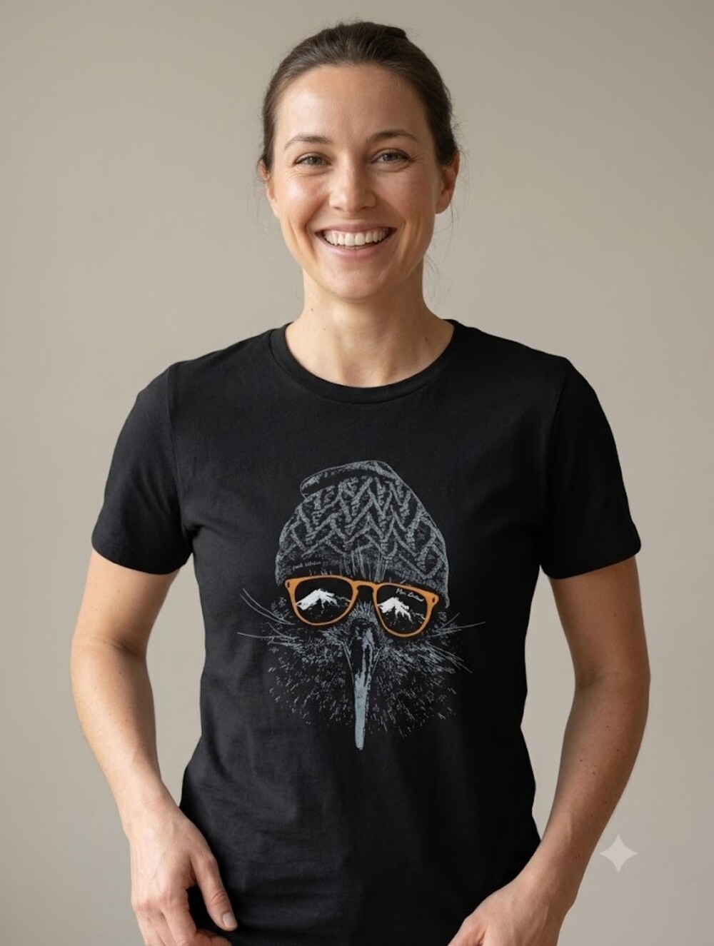 Global Culture Kiwi Bird Tee Black Gorpcore Graphic T-Shirt XS